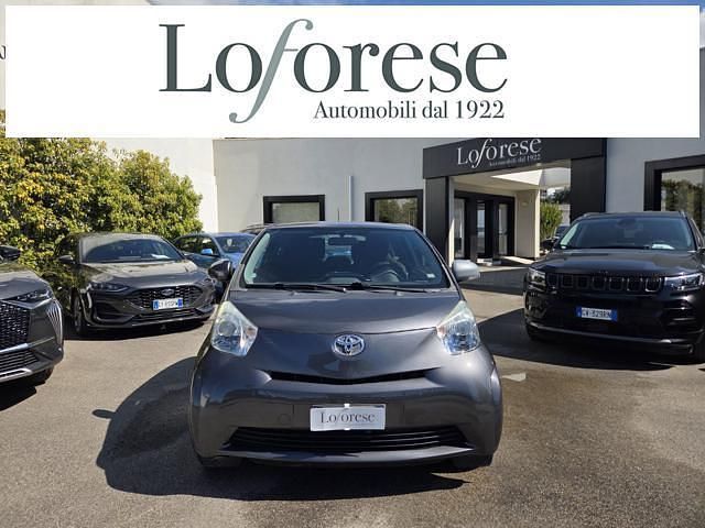 Usata Toyota iQ Trend 68 CV (50 kW) 2013 Grigio scuro metallizzato Utilitaria