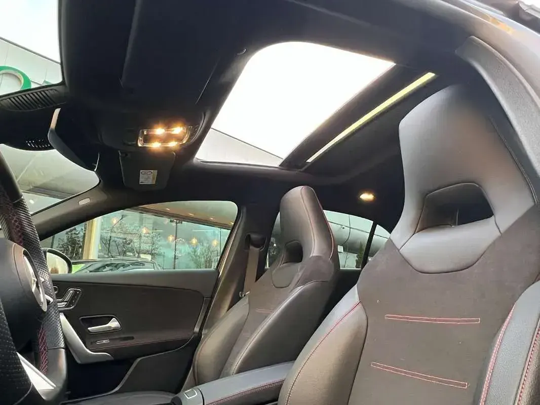 Usata Mercedes A180 AMG Line Premium Plus 116 CV (85 kW) 2024 Berlina