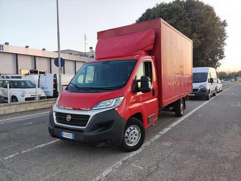 Usata Fiat Ducato 131 CV (96 kW) 2019 Rosso Furgone