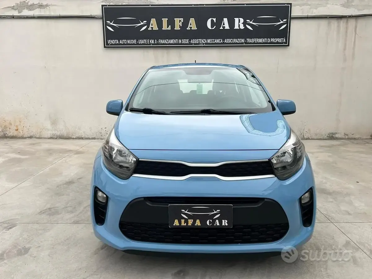 Usata Kia Picanto 67 CV (49 kW) 2020 Blu Utilitaria