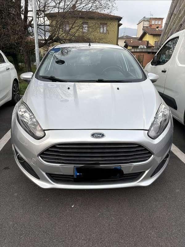 Usata Ford Fiesta 86 CV (63 kW) 2013 Utilitaria