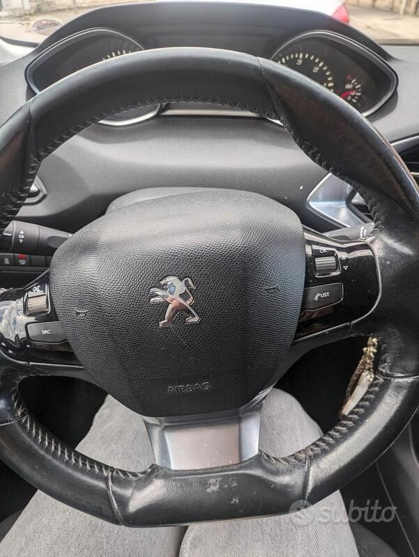 Bianco Usata 2014 Peugeot 308 Station wagon | 5000 € (Cara) - Immagine 1/4