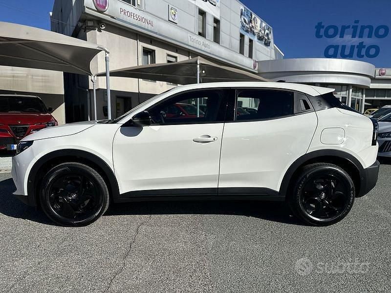 Nuova Alfa Romeo Junior 145 CV (106 kW) 2025 Bianco SUV