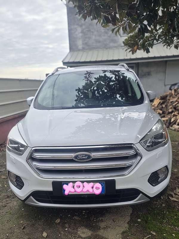 Usata Ford Kuga 150 CV (110 kW) 2017 Bianco SUV