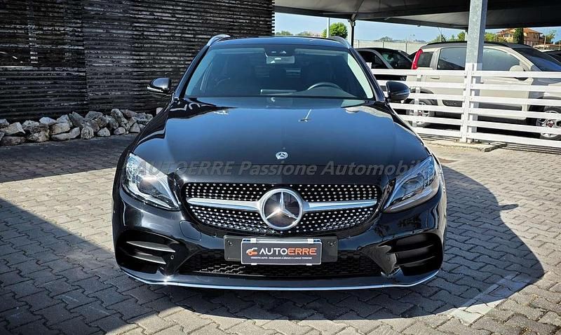 Usata Mercedes C220 Premium 194 CV (142 kW) 2019 Nero Station wagon
