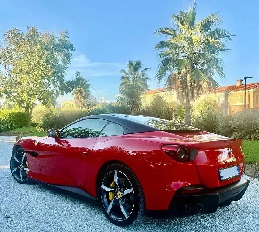 Usata Ferrari Portofino 620 CV (456 kW) 2023 Cabrio