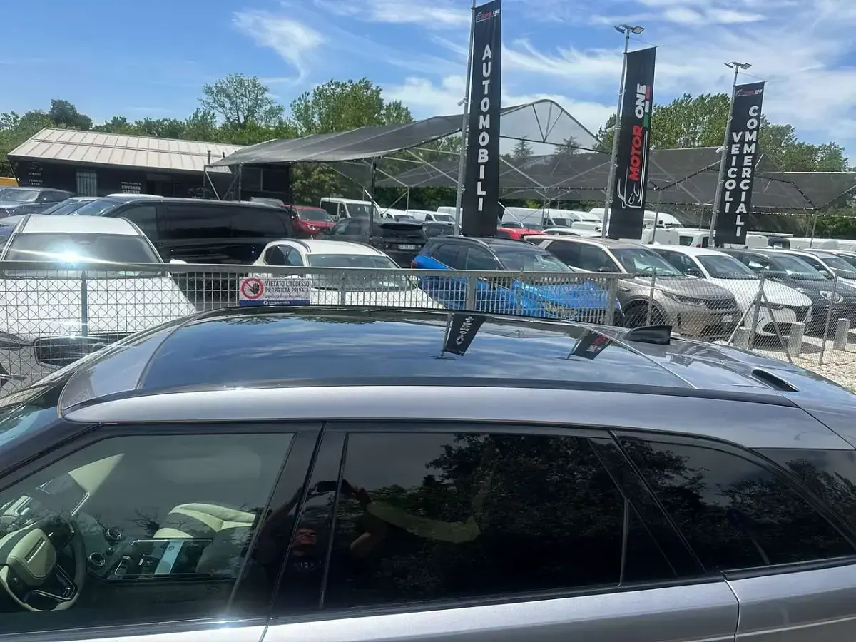 Usata Land Rover Range Rover Velar R-Dynamic 204 CV (150 kW) 2021 Grigio SUV