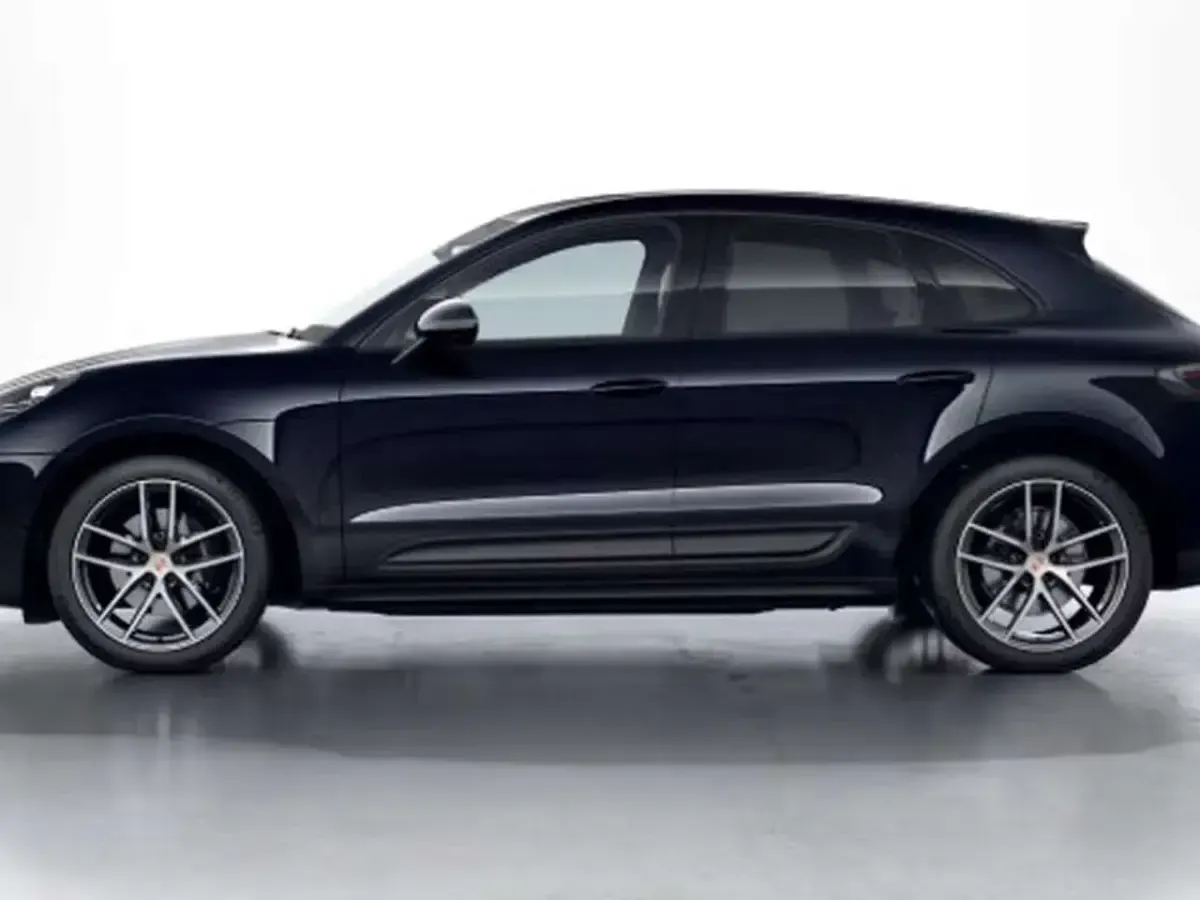 Usata Porsche Macan 265 CV (194 kW) 2023 Blu notte metallizzato SUV
