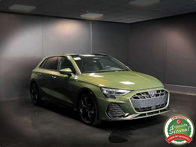 Nuova Audi A3 S-Line 150 CV (110 kW) 2025 Verde district Berlina