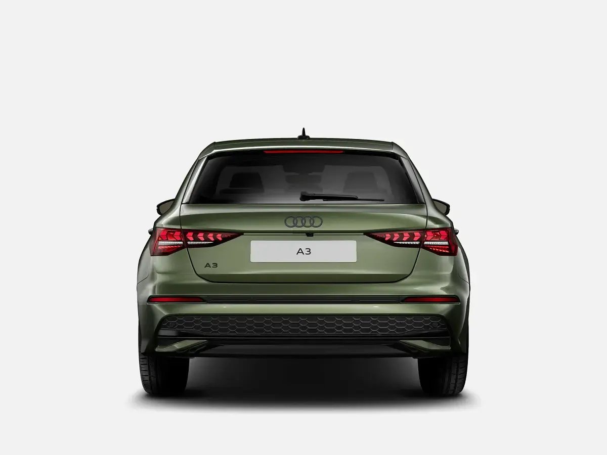 Nuova Audi A3 Advanced 150 CV (110 kW) 2026 Verde district metallizzato