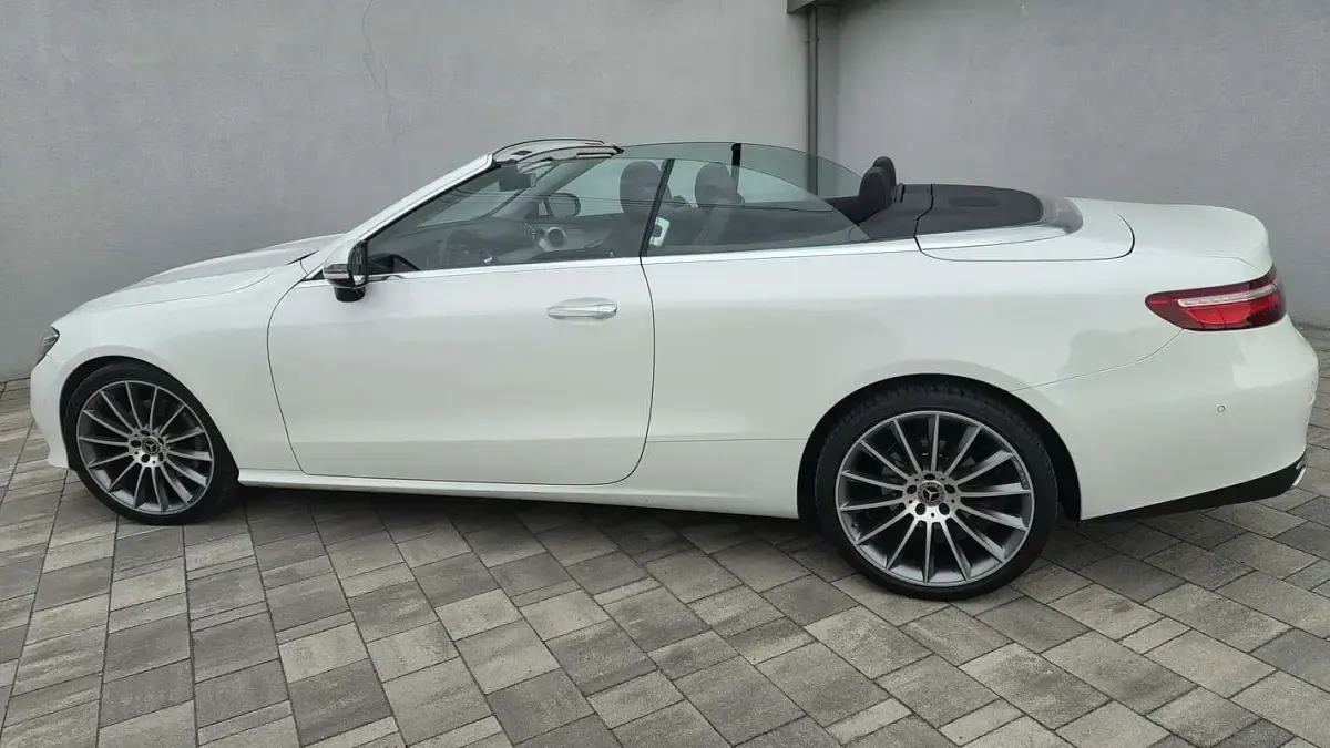 Usata Mercedes E220 Business 194 CV (142 kW) 2019 Bianco Cabrio