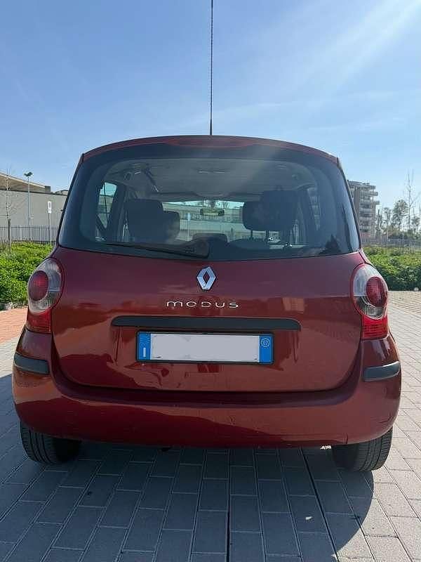 Usata Renault Modus Luxe 75 CV (55 kW) 2007 Monovolume