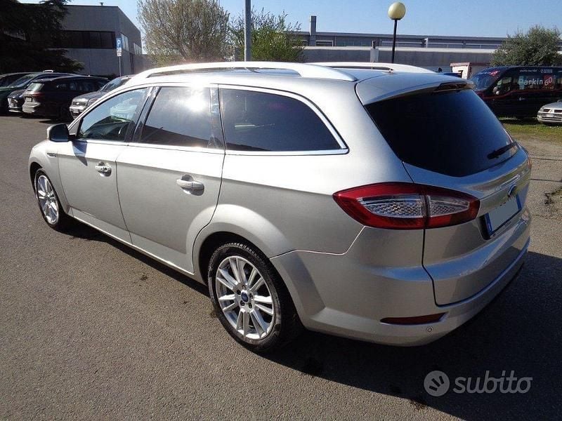 Usata Ford Mondeo Titanium 163 CV (119 kW) 2011 Grigio Station wagon