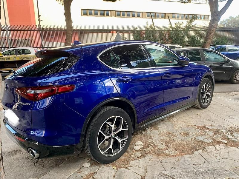 Usata Alfa Romeo Stelvio 201 CV (147 kW) 2020 Blu SUV