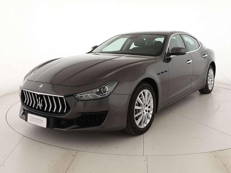 Usata Maserati Ghibli 330 CV (242 kW) 2021 Grigio metallizzato scuro Berlina