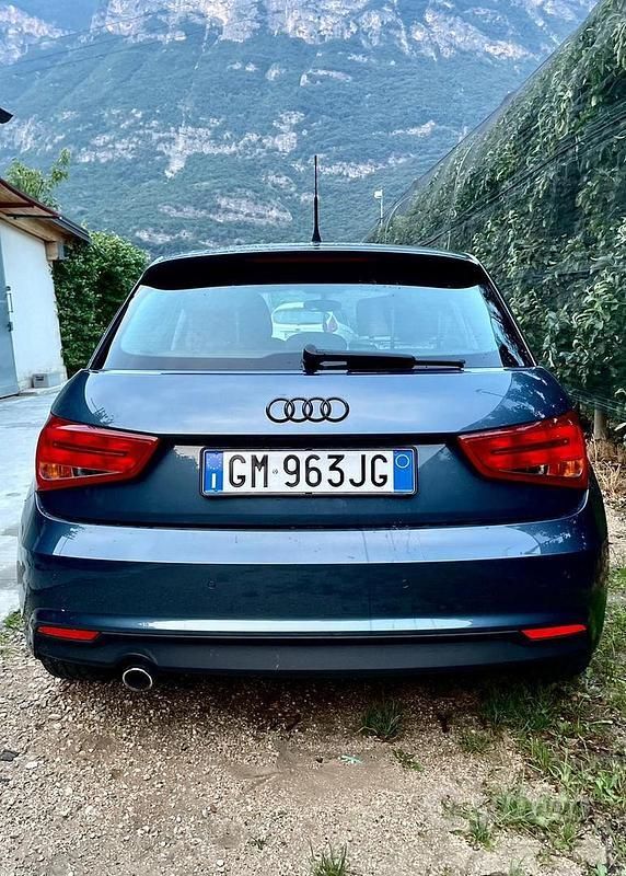 Usata Audi A1 116 CV (85 kW) 2017 Blu Utilitaria