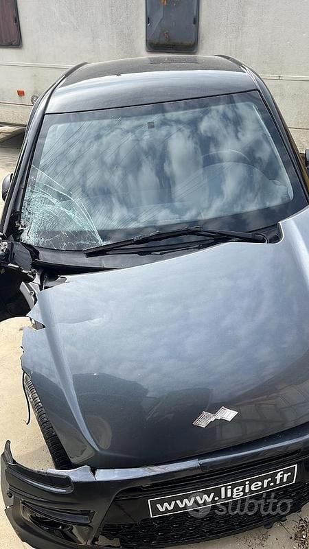 Begagnad Ligier JS50 2016 Halvkombi