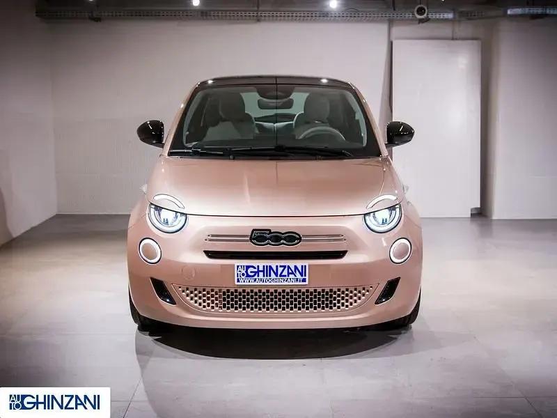 Nuova Fiat 500 La Prima 65 CV (47 kW) 2026 Rose gold Utilitaria