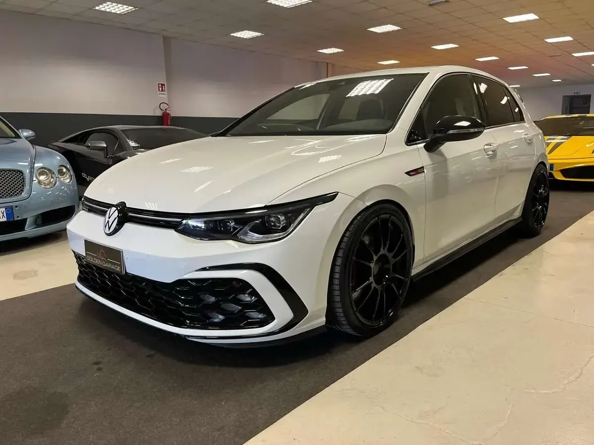 Usata VW Golf VII GTI 245 CV (180 kW) 2021 Bianco Utilitaria