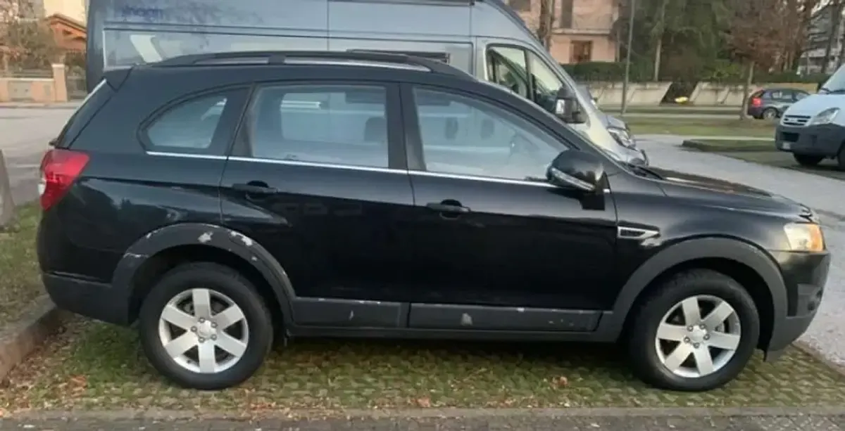 Usata Chevrolet Captiva LT 163 CV (119 kW) 2012 Nero SUV