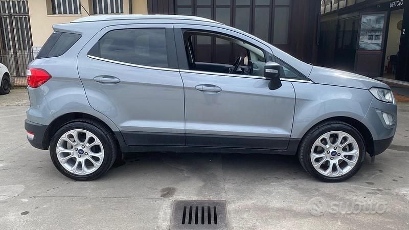 Usata Ford Ecosport Titanium 125 CV (91 kW) 2021 Grigio SUV