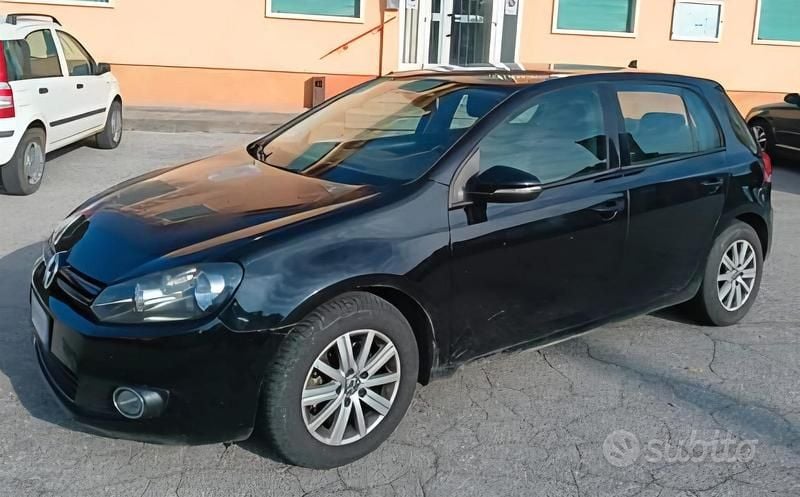 Usata VW Golf VI Comfortline 105 CV (77 kW) 2011 Nero Utilitaria