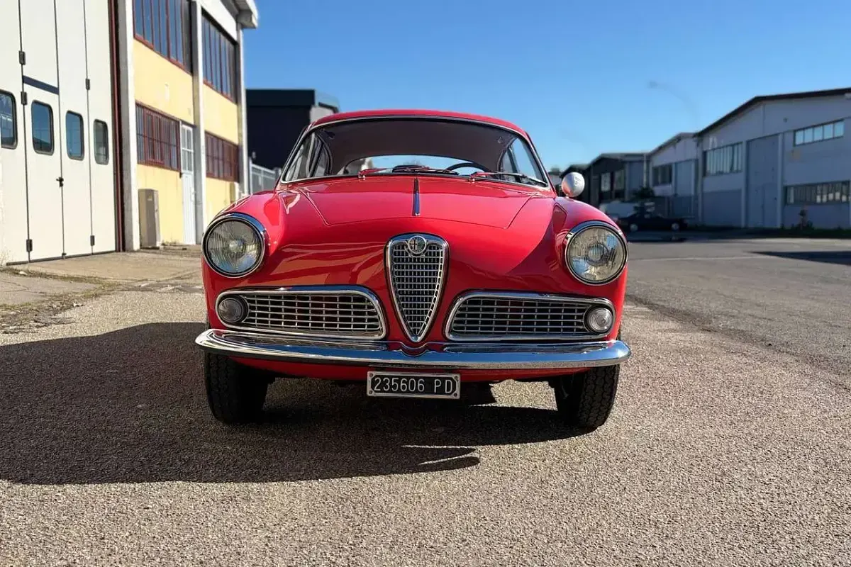Usata Alfa Romeo Giulietta Sprint 77 CV (56 kW) 1960 Rosso Coupé