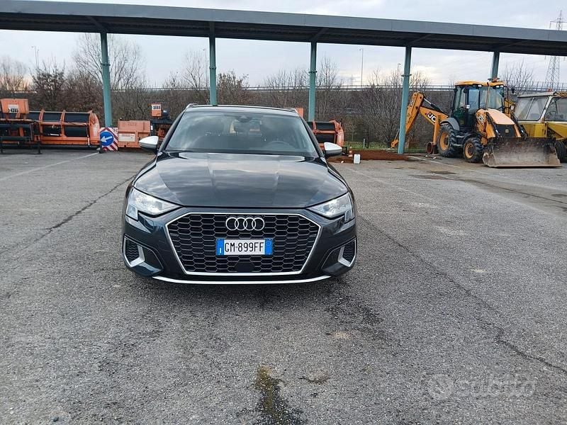 Usata Audi A3 Advanced Plus 116 CV (85 kW) 2021 Grigio Berlina