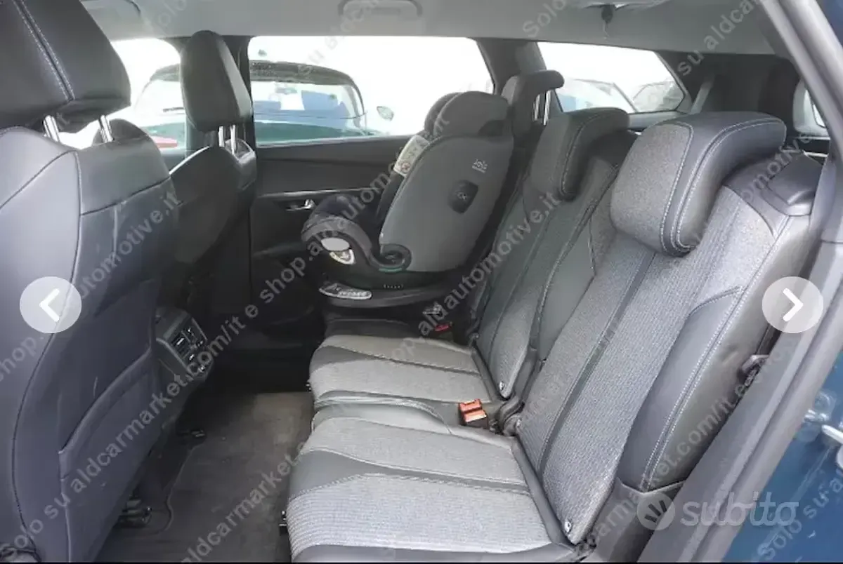 Usata Peugeot 5008 Allure 131 CV (96 kW) 2021 Blu SUV
