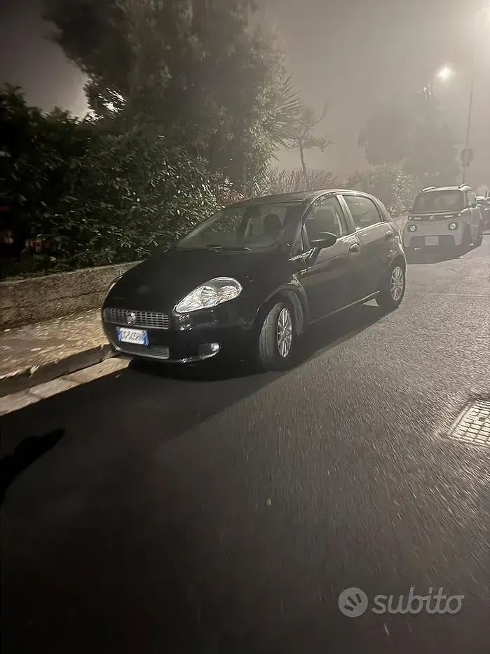 Usata Fiat Grande Punto 75 CV (55 kW) 2007 Nero Utilitaria