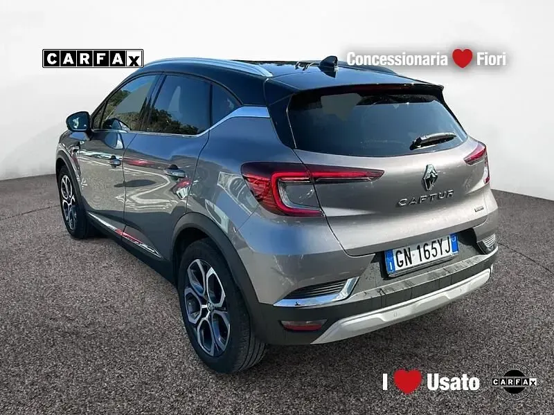 Usata Renault Captur Techno 143 CV (105 kW) 2023 Blu SUV