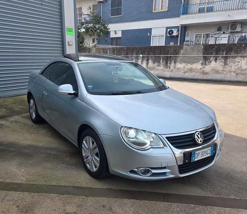 Begagnad VW Eos 140 HK (102 kW) 2009 Silver Cab