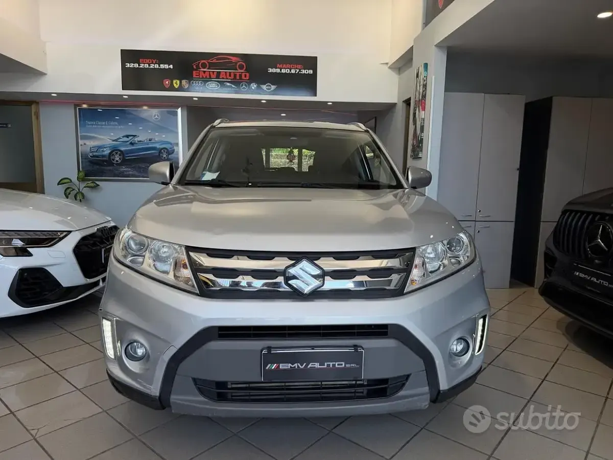 Usata Suzuki Vitara 120 CV (88 kW) 2015 Grigio SUV