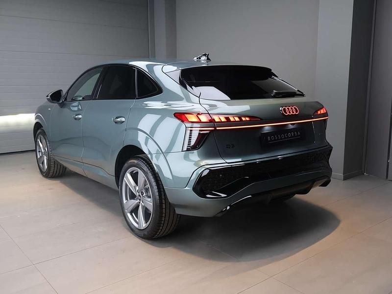 Nuova Audi Q3 Sportback S-Line 204 CV (150 kW) 2026 Verde salvia SUV
