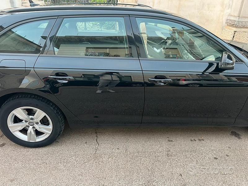 Usata Audi A4 Business 150 CV (110 kW) 2018 Nero Station wagon