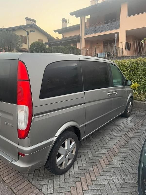 Usata Mercedes Viano 115 CV (84 kW) 2008 Monovolume