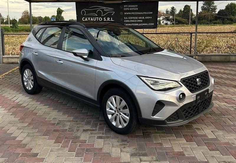 Argento Usata 2022 Seat Arona Style SUV | 14.900 € (Ottimo prezzo) - Immagine 1/4