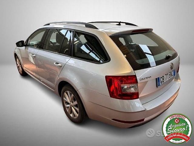 Usata Skoda Octavia G-TEC Executive 131 CV (96 kW) 2020 Grigio Station wagon