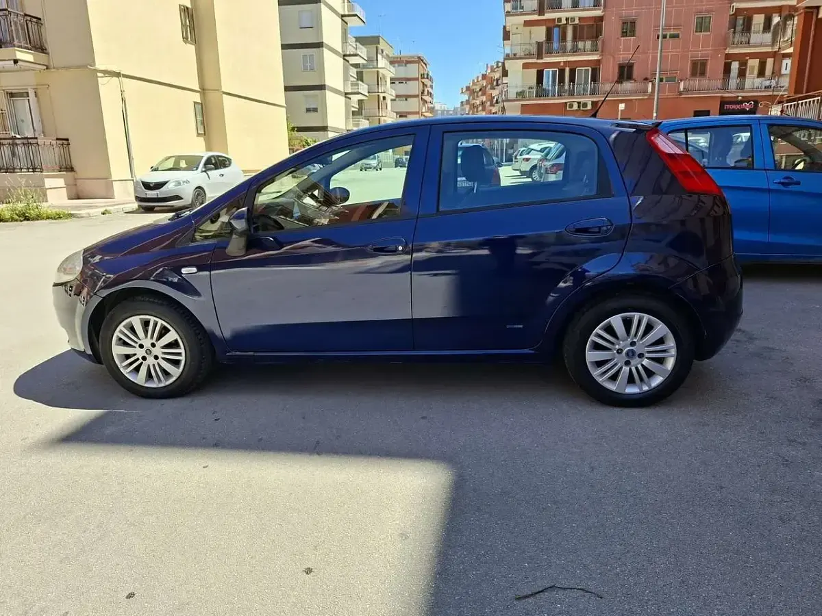 Usata Fiat Grande Punto Dynamic 75 CV (55 kW) 2008 Other Utilitaria
