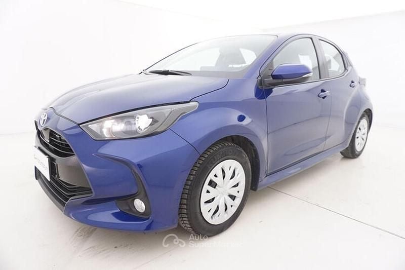 Usata Toyota Yaris 116 CV (85 kW) 2022 Blu Utilitaria
