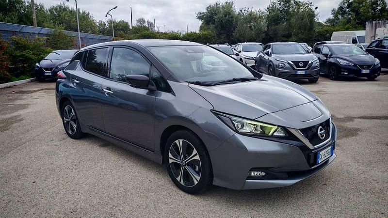 Usata Nissan Leaf 89 kW (122 CV) 2022 Grigio Utilitaria