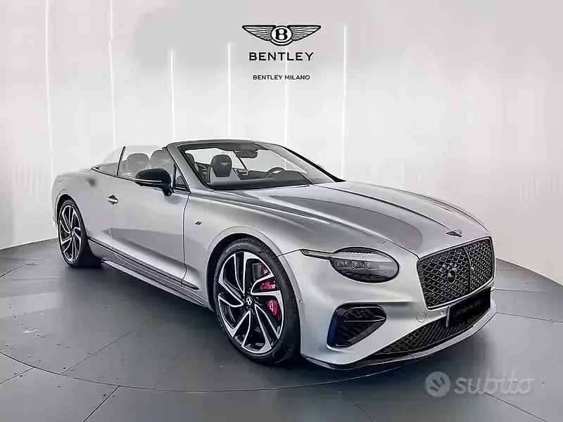 Usata Bentley Continental 680 CV (500 kW) 2026 Cabrio