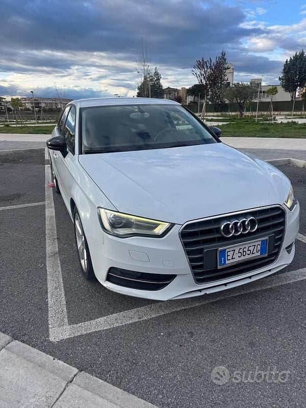 Usata Audi A3 Ambiente 110 CV (80 kW) 2015 Bianco Berlina