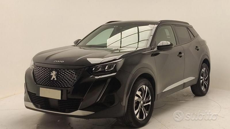Usata Peugeot 2008 Active 131 CV (96 kW) 2023 Nero SUV