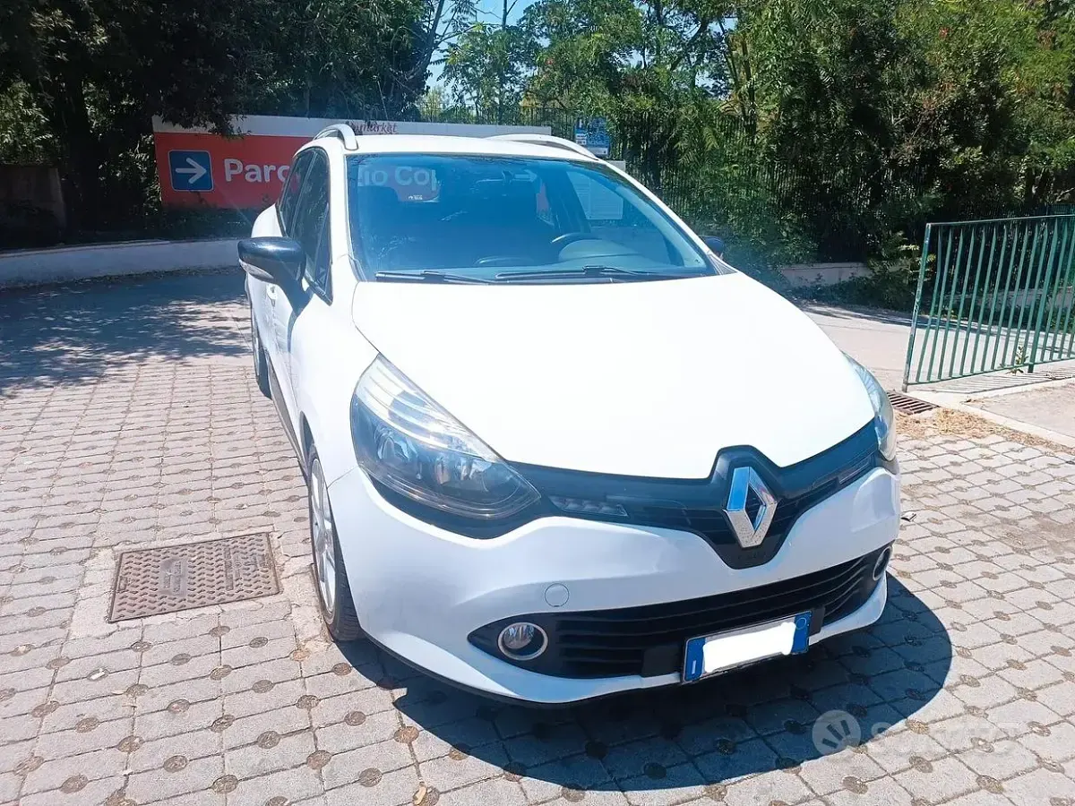 Usata Renault Clio 73 CV (53 kW) 2015 Bianco Station wagon
