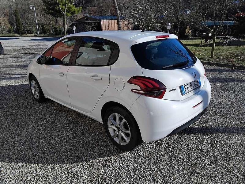 Usata Peugeot 208 Active 75 CV (55 kW) 2016 Utilitaria
