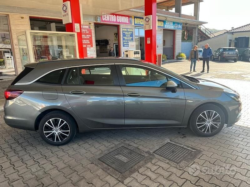 Usata Opel Astra 110 CV (80 kW) 2019 Grigio Station wagon