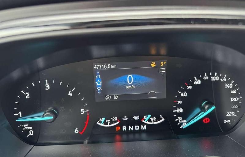 Usata Ford Focus ST-Line 116 CV (85 kW) 2023 Grigio Berlina