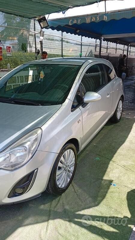 Usata Opel Corsa 60 CV (44 kW) 2012 Grigio Utilitaria
