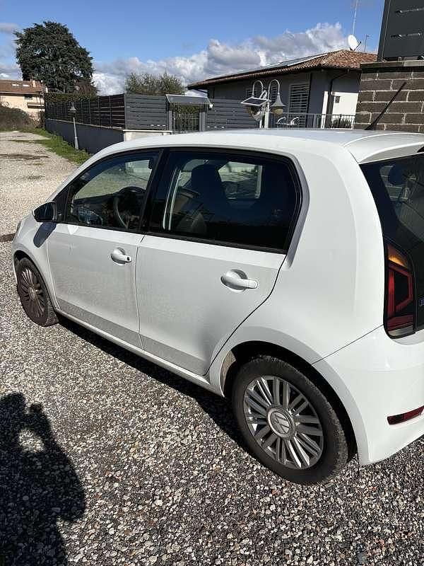 Usata VW up! Move 68 CV (50 kW) 2022 Bianco Utilitaria